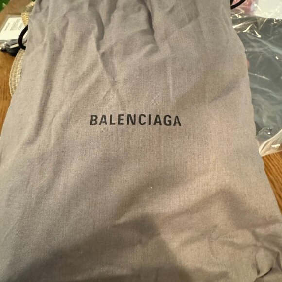 NWT Balenciaga Cap in White Size L 58cm - Picture 5 of 5